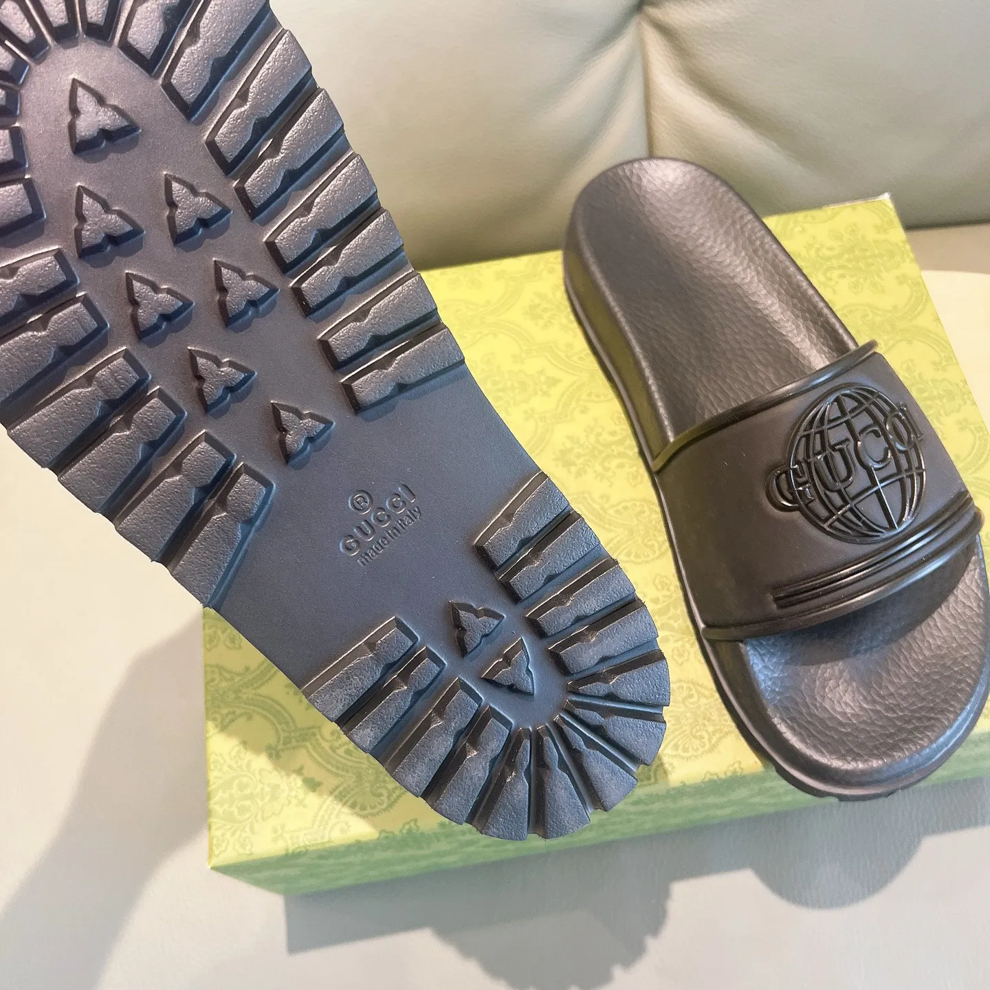 Men's Men's Shoes 130🐮🐮Gucci Gucci Slippers Gucci 2024 latest beach sandals slippers Original molding double G LOGO Original molding consistent Outsole: Men's Men's Shoes u double-layer outsole Size: 35-46